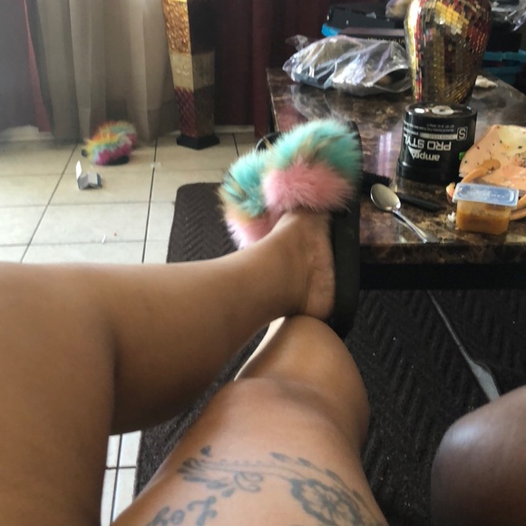 Meet your Posher, Briana - Picture 1 of 1